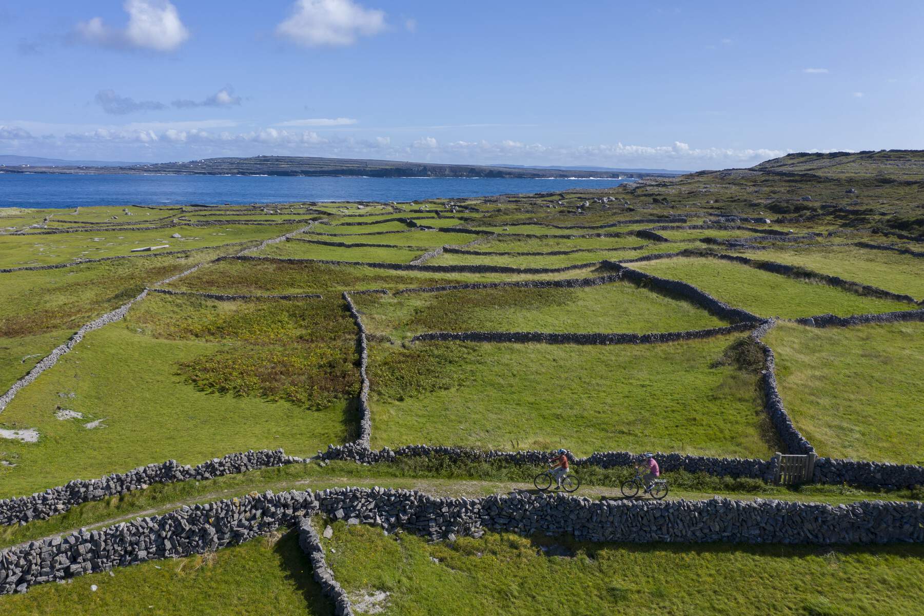 Walking in Ireland<br> 9 - 28 June, 2027